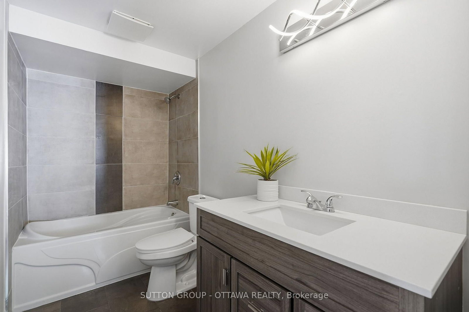 178 Mcclellan Road • Ottawa, ON photo 22