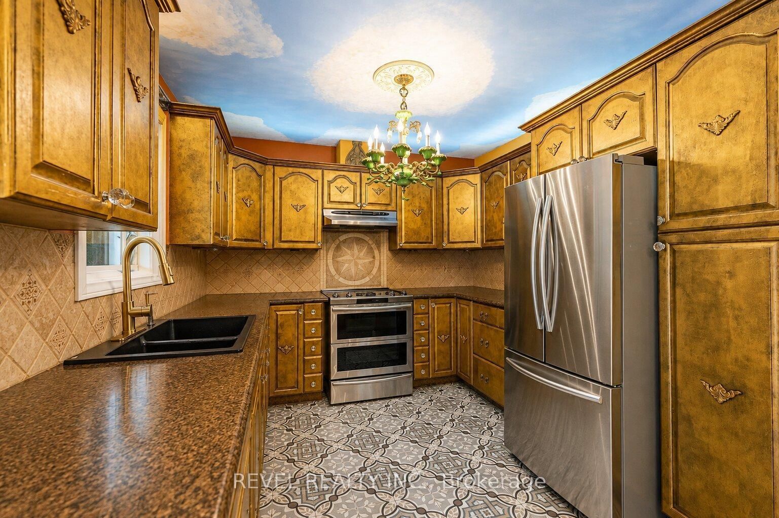 218 Macaulay Street E • Hamilton, ON photo 13