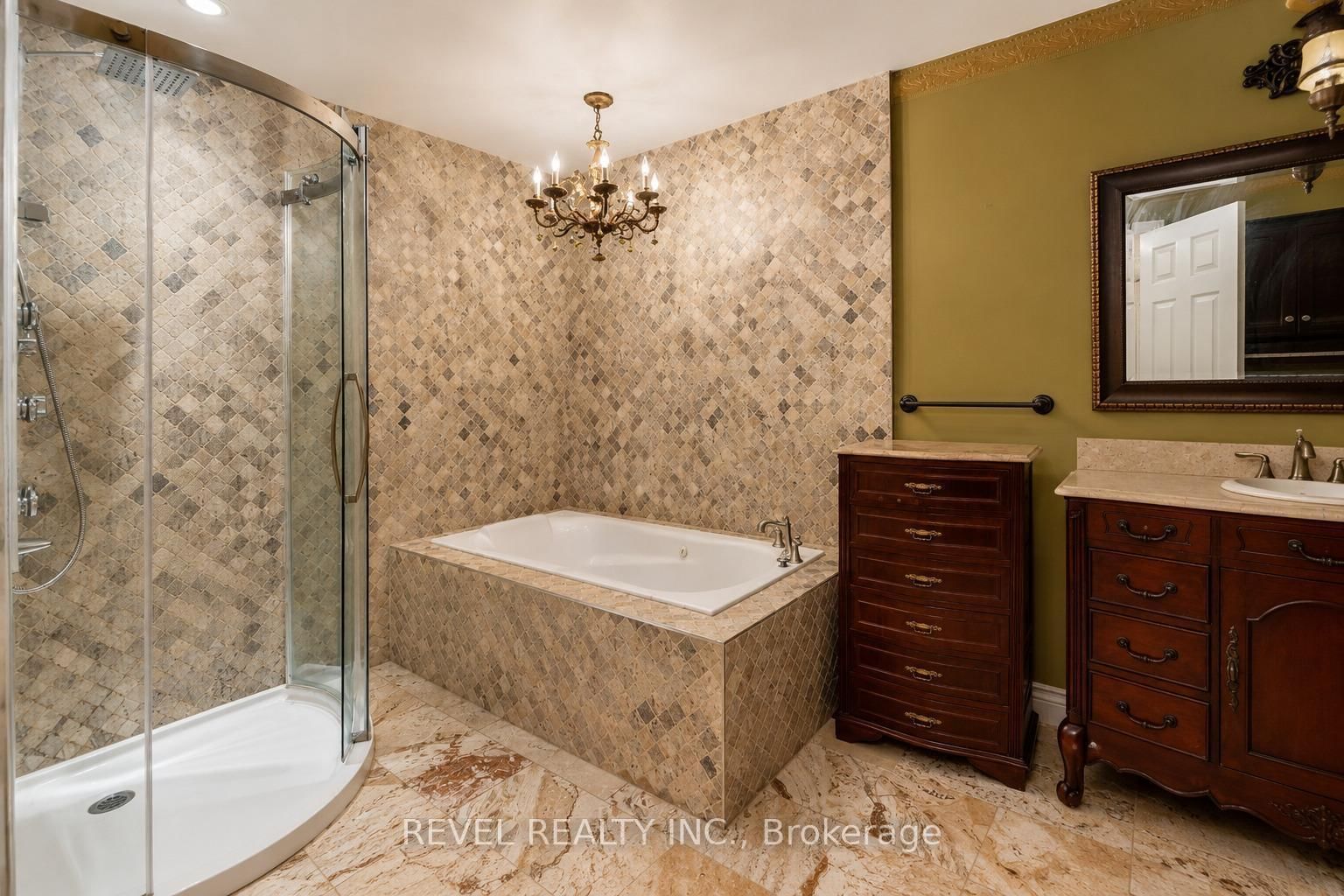 218 Macaulay Street E • Hamilton, ON photo 24