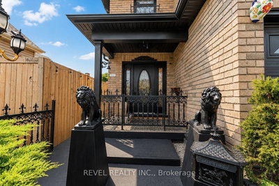 218 Macaulay Street E • Hamilton, ON photo 4