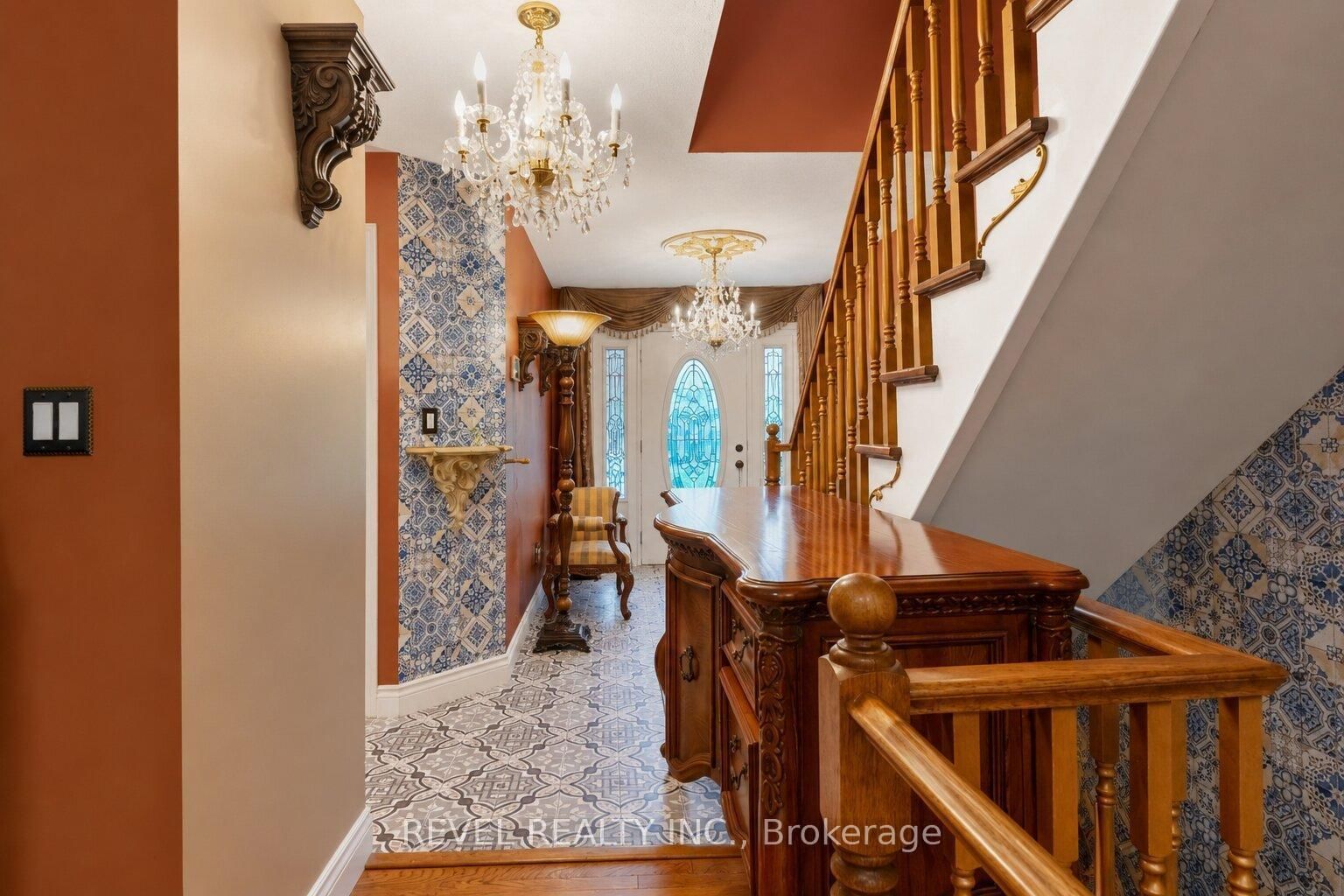218 Macaulay Street E • Hamilton, ON photo 6