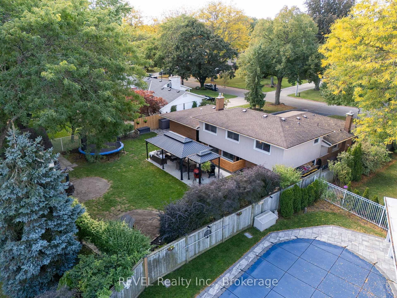 34 Royal York Road • St. Catharines, ON photo 38