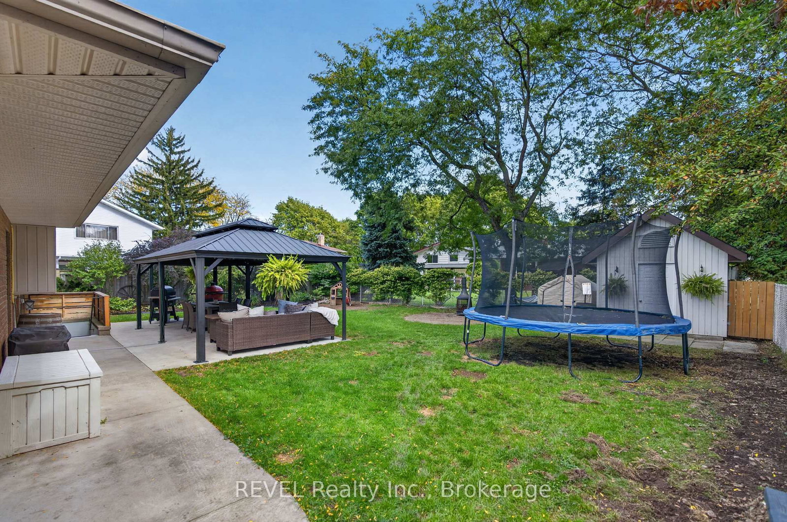 34 Royal York Road • St. Catharines, ON photo 42