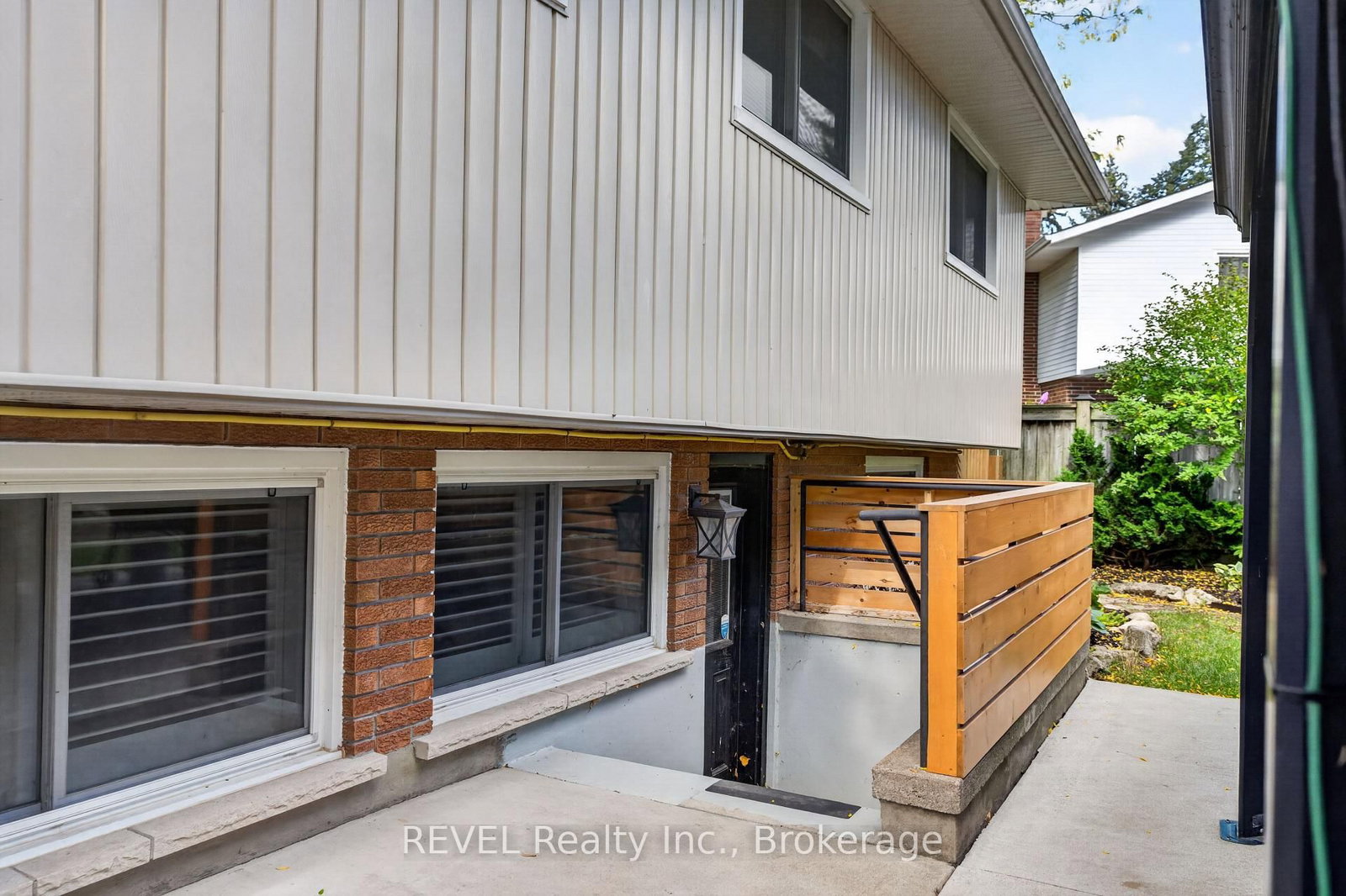 34 Royal York Road • St. Catharines, ON photo 47