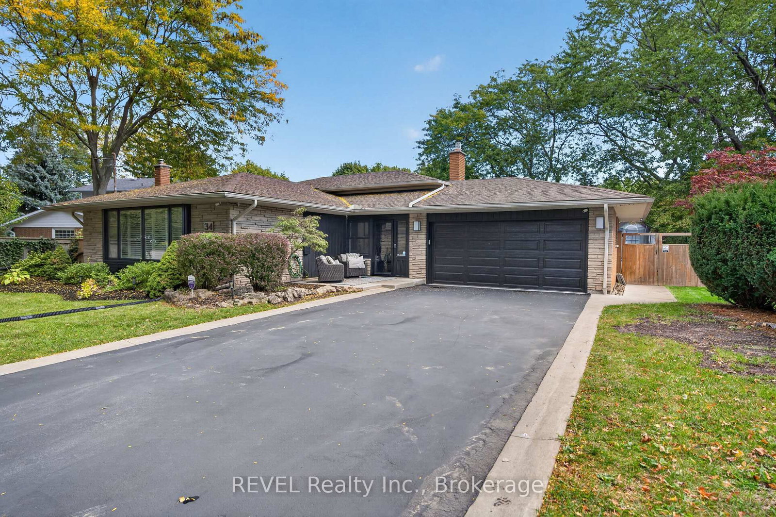 34 Royal York Road • St. Catharines, ON photo 9