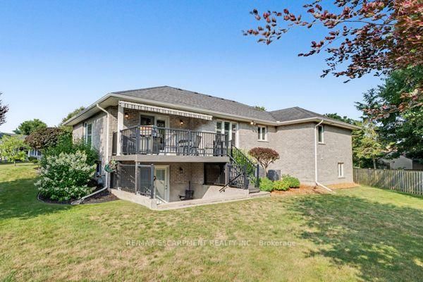 8 Upton Court • North Dumfries, ON photo 37