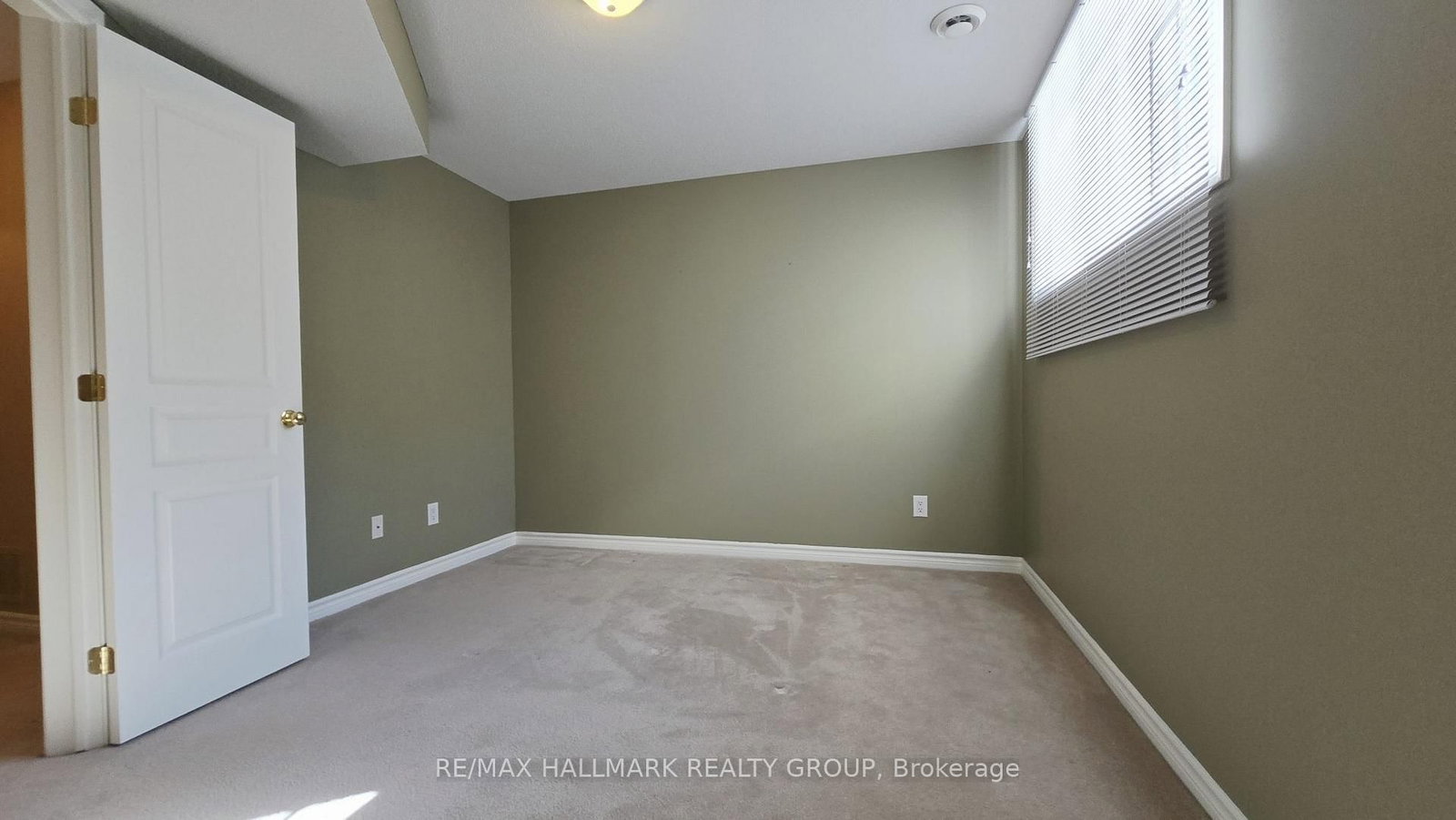 50 Edenvale Drive • Ottawa, ON photo 23