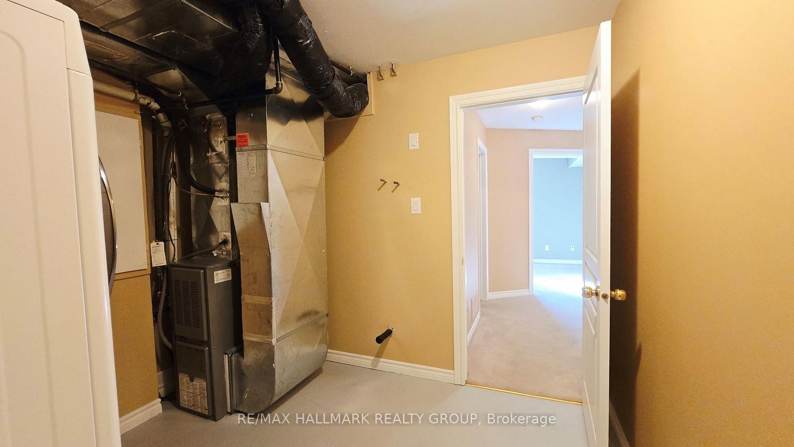 50 Edenvale Drive • Ottawa, ON photo 25