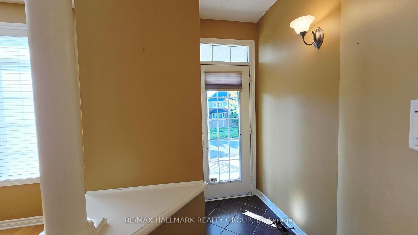 50 Edenvale Drive • Ottawa, ON photo 4