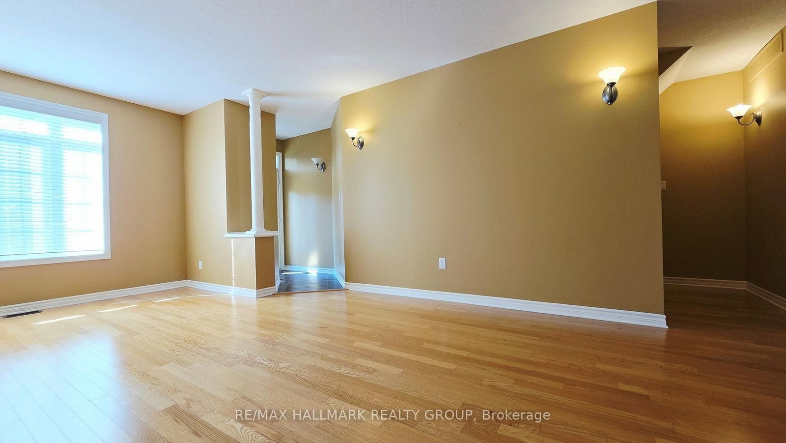 50 Edenvale Drive • Ottawa, ON photo 5