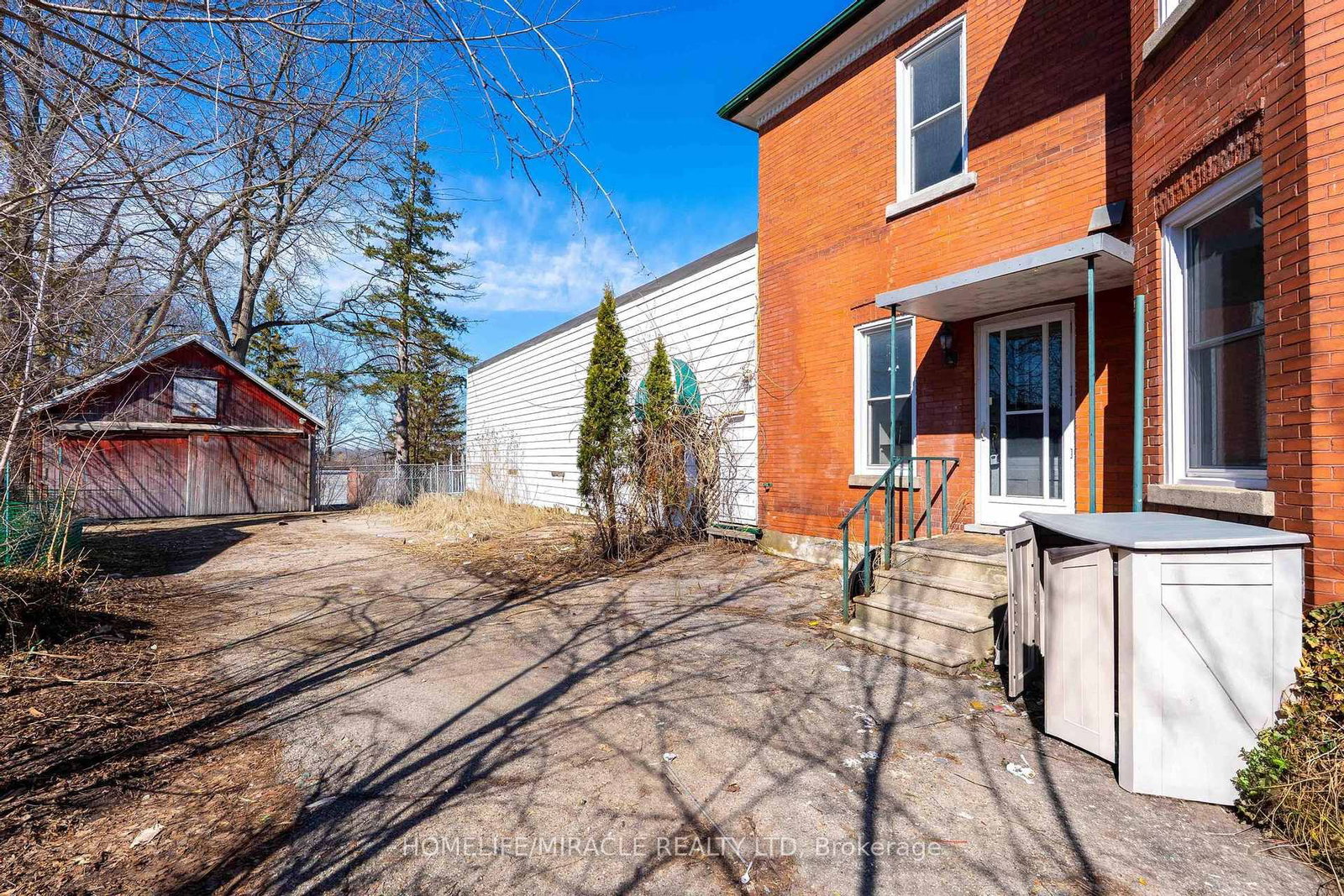 114 Frances Street • Ingersoll, ON photo 32