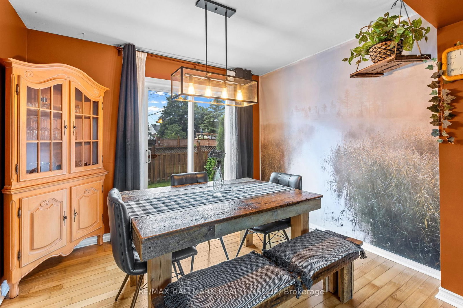 779 Borthwick Avenue • Ottawa, ON photo 10