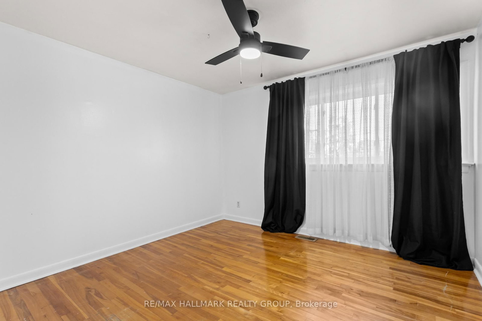 779 Borthwick Avenue • Ottawa, ON photo 17