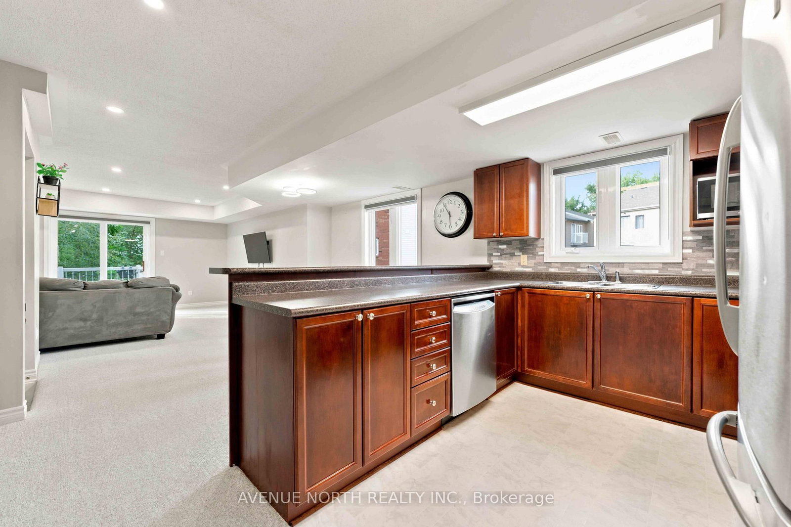125 Tall Pines Private • Ottawa, ON photo 12