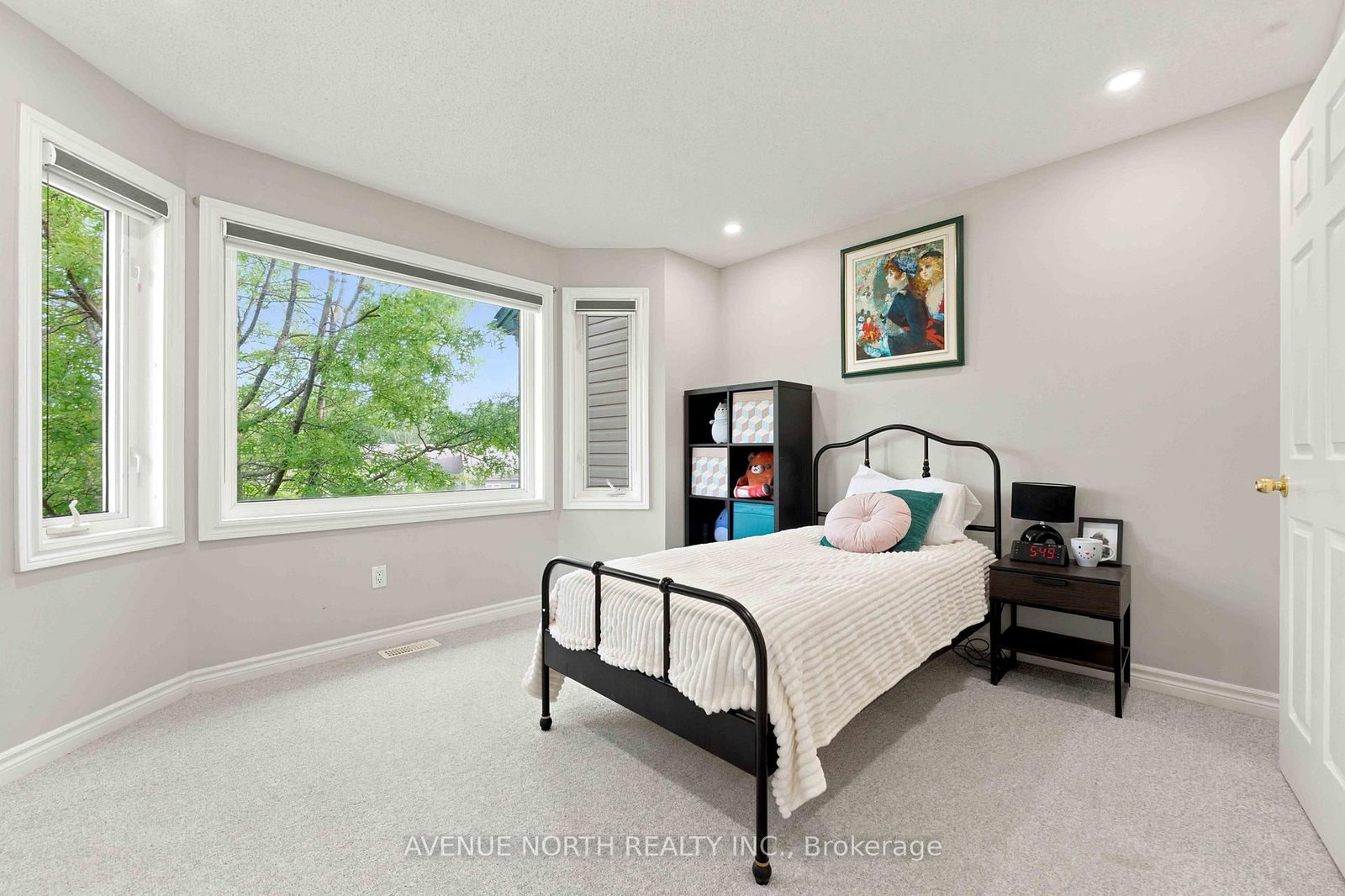 125 Tall Pines Private • Ottawa, ON photo 27