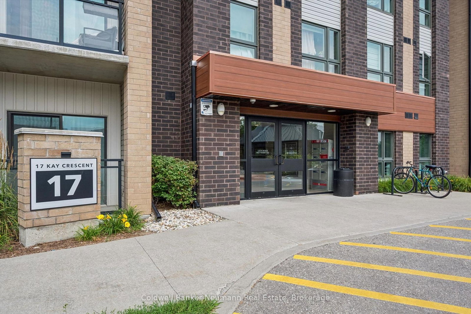 17 Kay Crescent • #412 • Guelph, ON photo 5