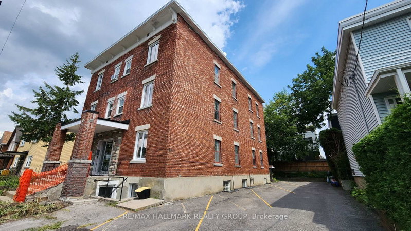 125 Glenora St photo 5