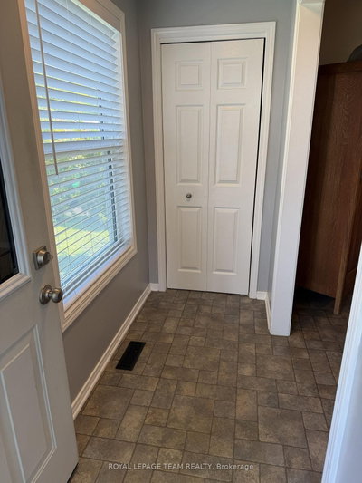 1028 Teena Colleen Private • Greely, ON photo 6