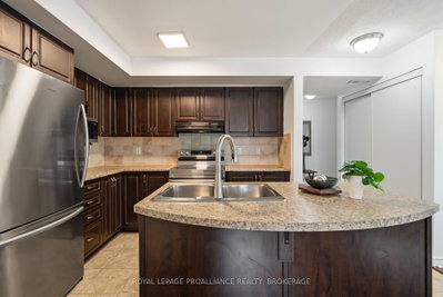 510 Stonefield Private • #2 • Ottawa, ON photo 9