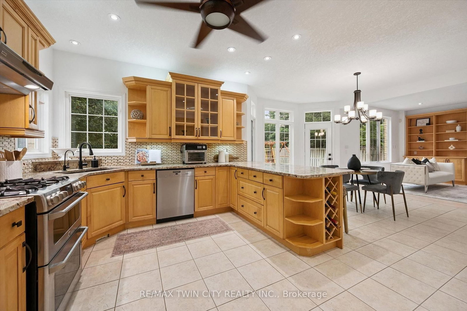 608 Bluenose Crescent • Waterloo, ON photo 11