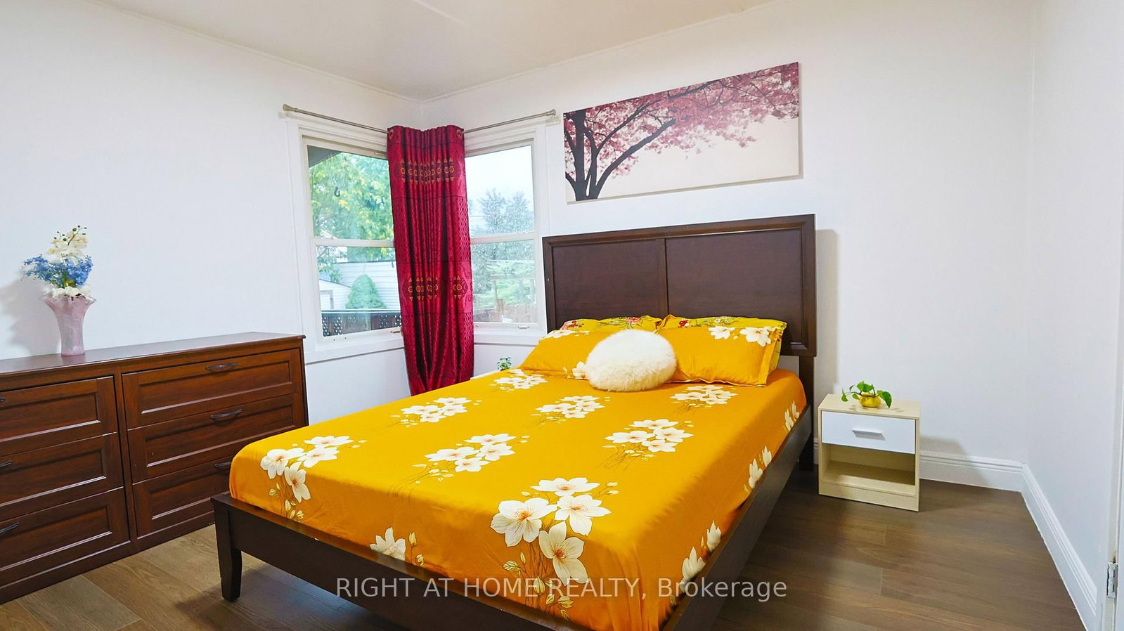 82 Normanhurst Avenue • Hamilton, ON photo 14