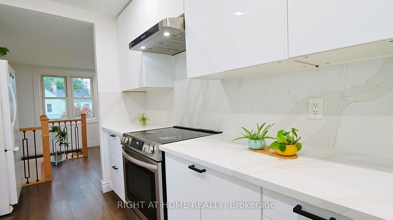 82 Normanhurst Avenue • Hamilton, ON photo 24