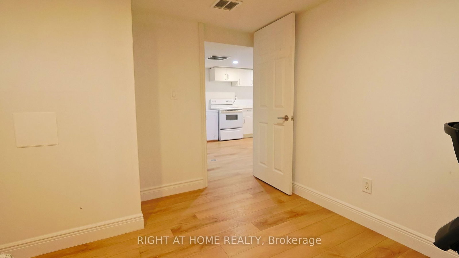 82 Normanhurst Avenue • Hamilton, ON photo 40