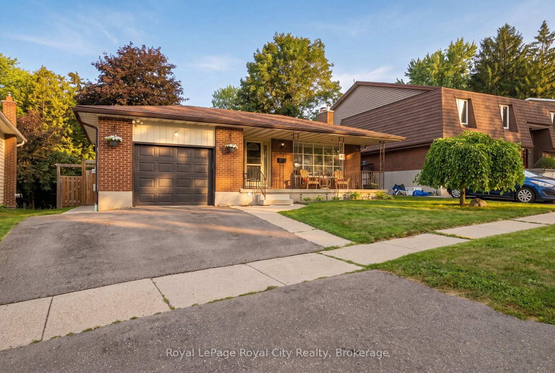 27 Carey Crescent