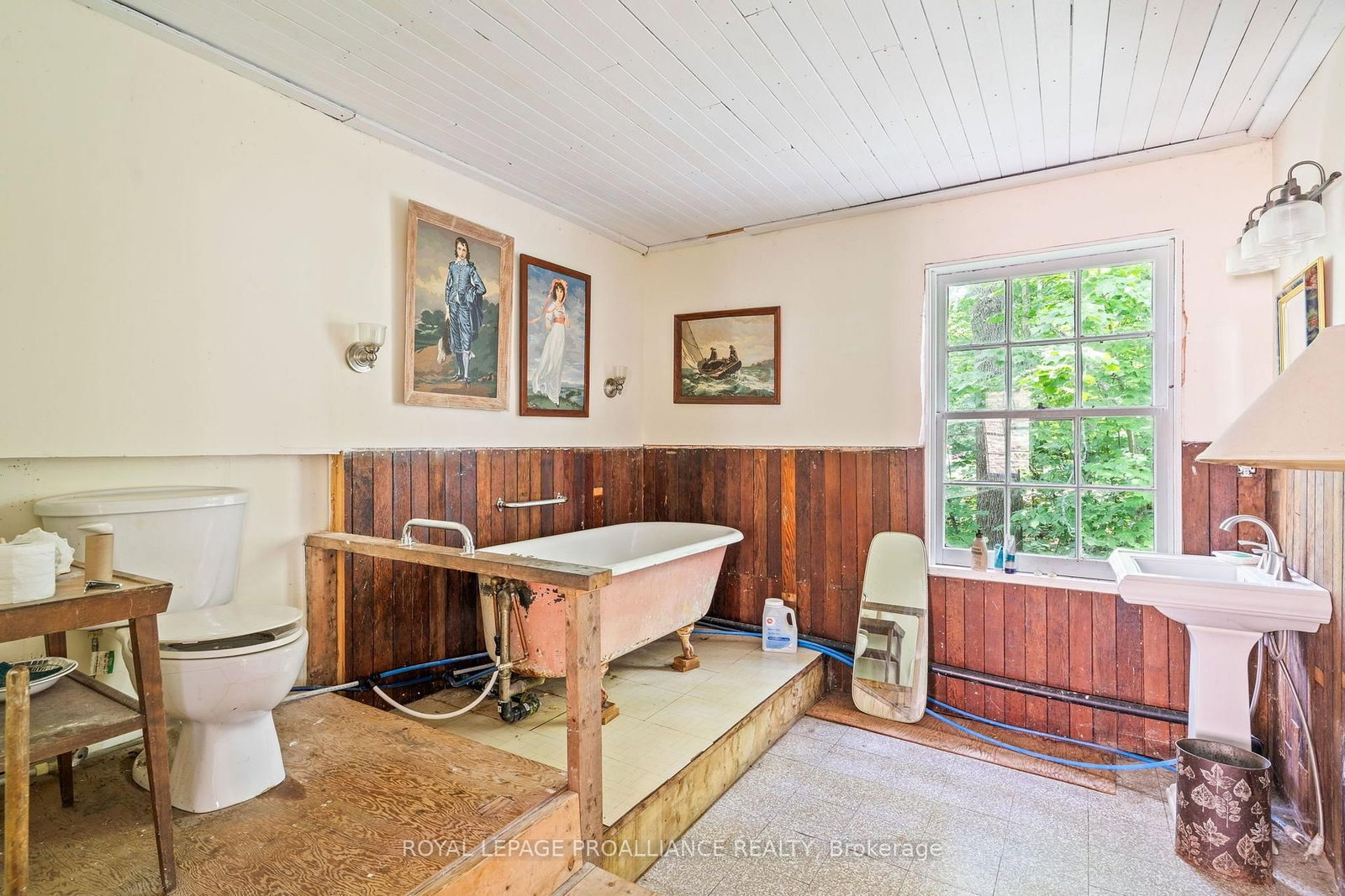 9361 Addison Greenbush Road • Elizabethtown-Kitley, ON photo 11