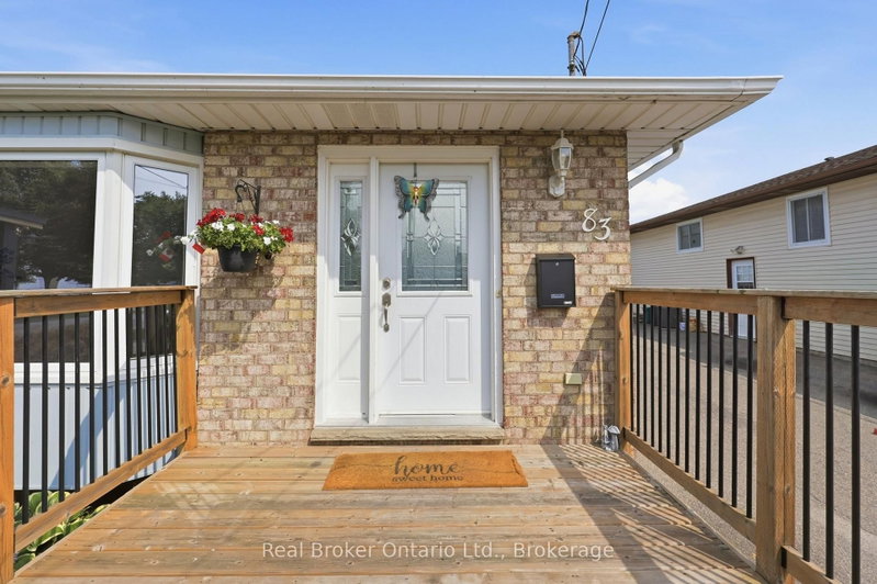 83 Commercial Street