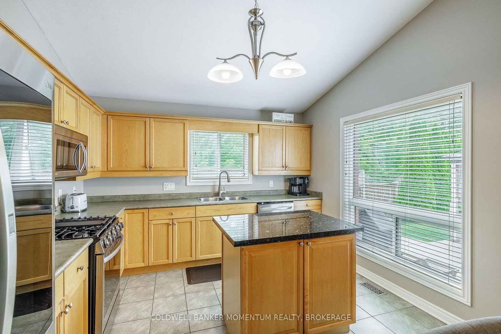 18 LORETTA Drive • Niagara-on-the-Lake, ON photo 15