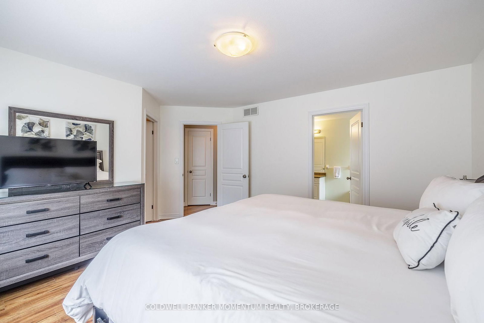 18 LORETTA Drive • Niagara-on-the-Lake, ON photo 22