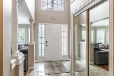 18 LORETTA Drive • Niagara-on-the-Lake, ON photo 6