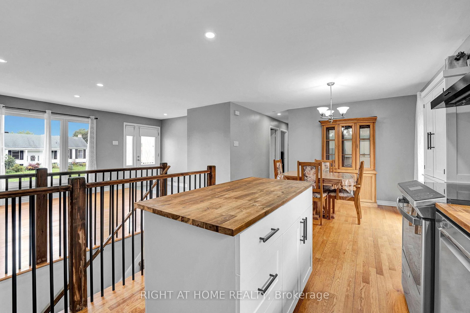 987 St Jacques Street • Clarence-Rockland, ON photo 14