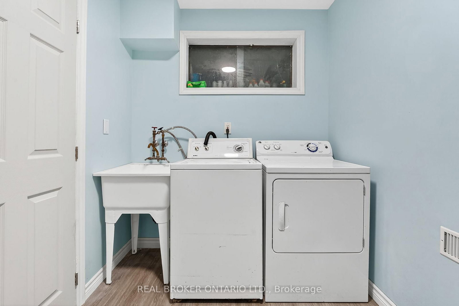 312 Old Guelph Road • Hamilton, ON photo 18