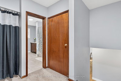 312 Old Guelph Road • Hamilton, ON photo 5