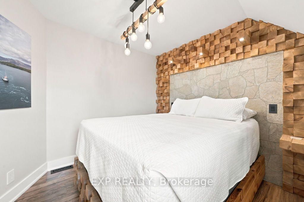 12595 Lanark Road • Calabogie, ON photo 33
