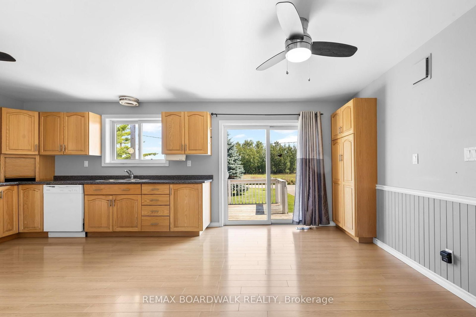 189 Arnold Drive • Perth, ON photo 12