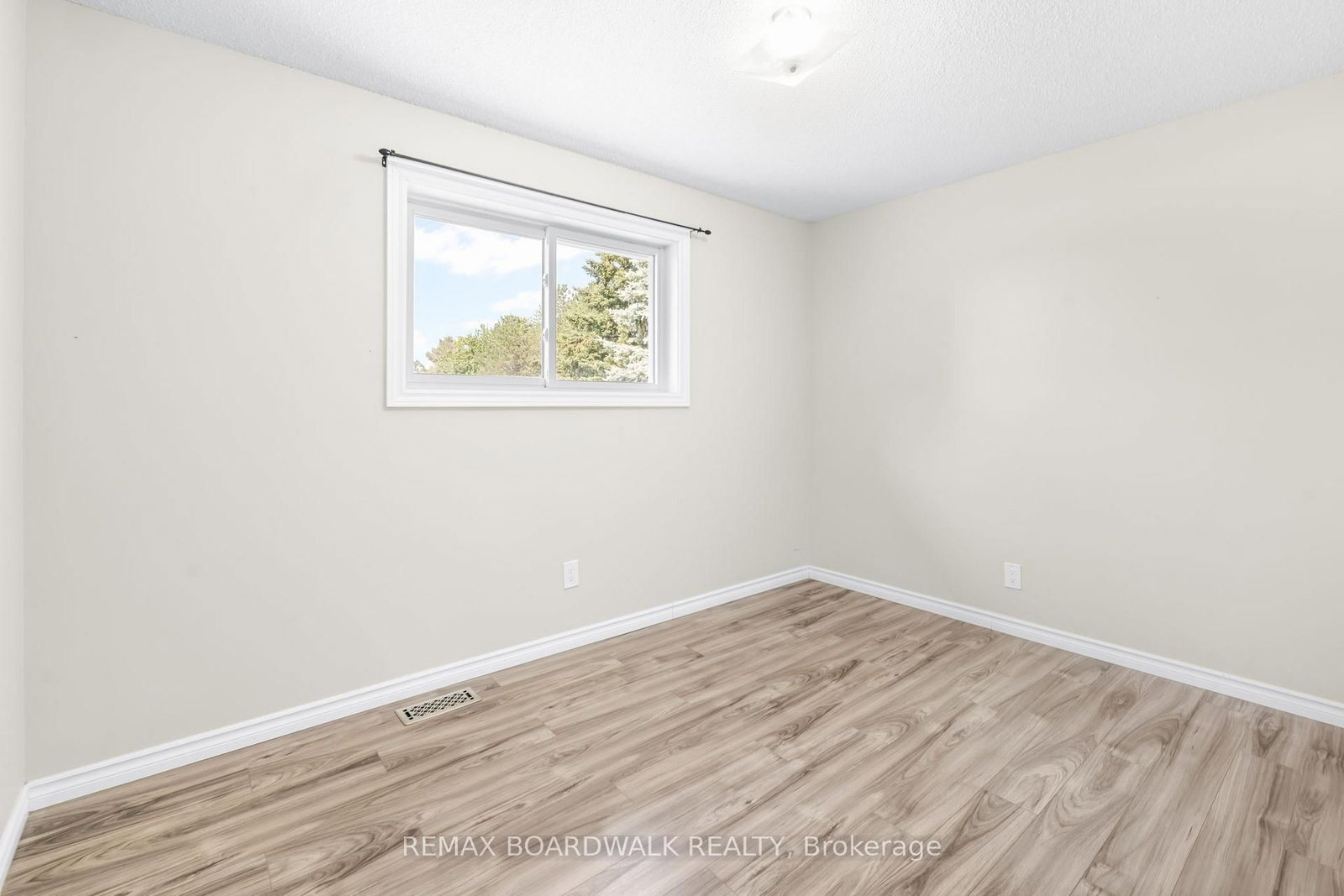 189 Arnold Drive • Perth, ON photo 21