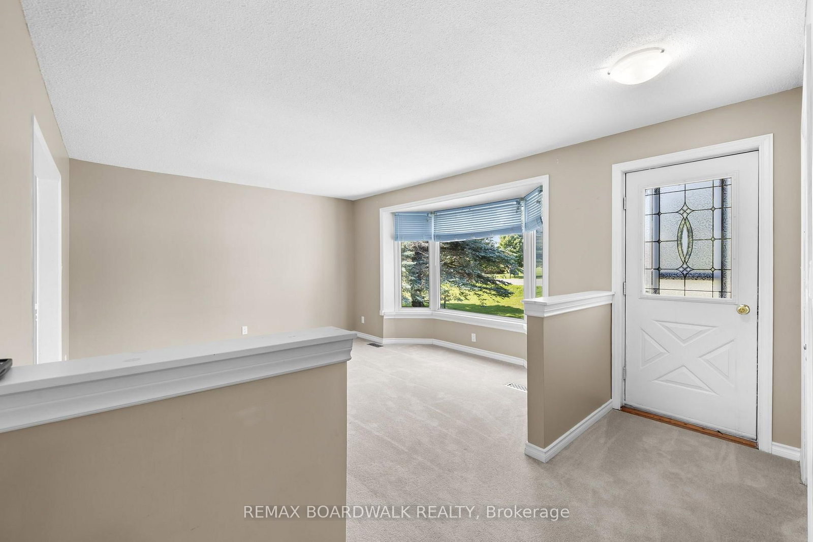 189 Arnold Drive • Perth, ON photo 5