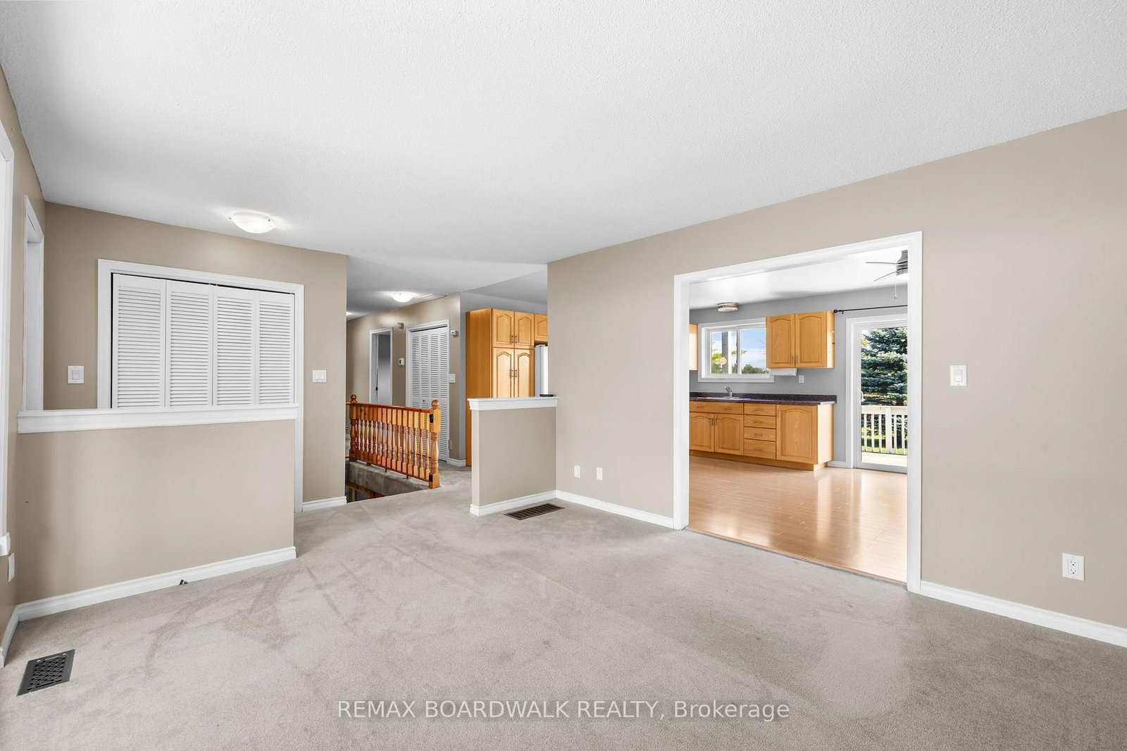 189 Arnold Drive • Perth, ON photo 8