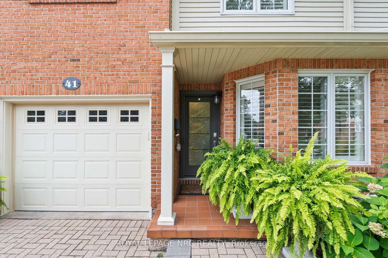 41 - 275 Pelham Road
