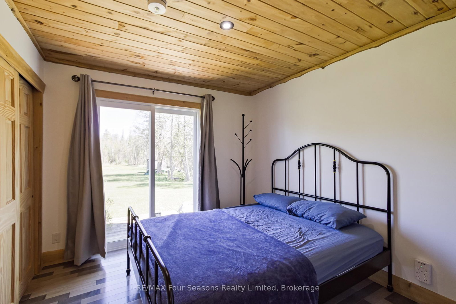 025359 Euph-St Vincent Townline • Meaford, ON photo 17