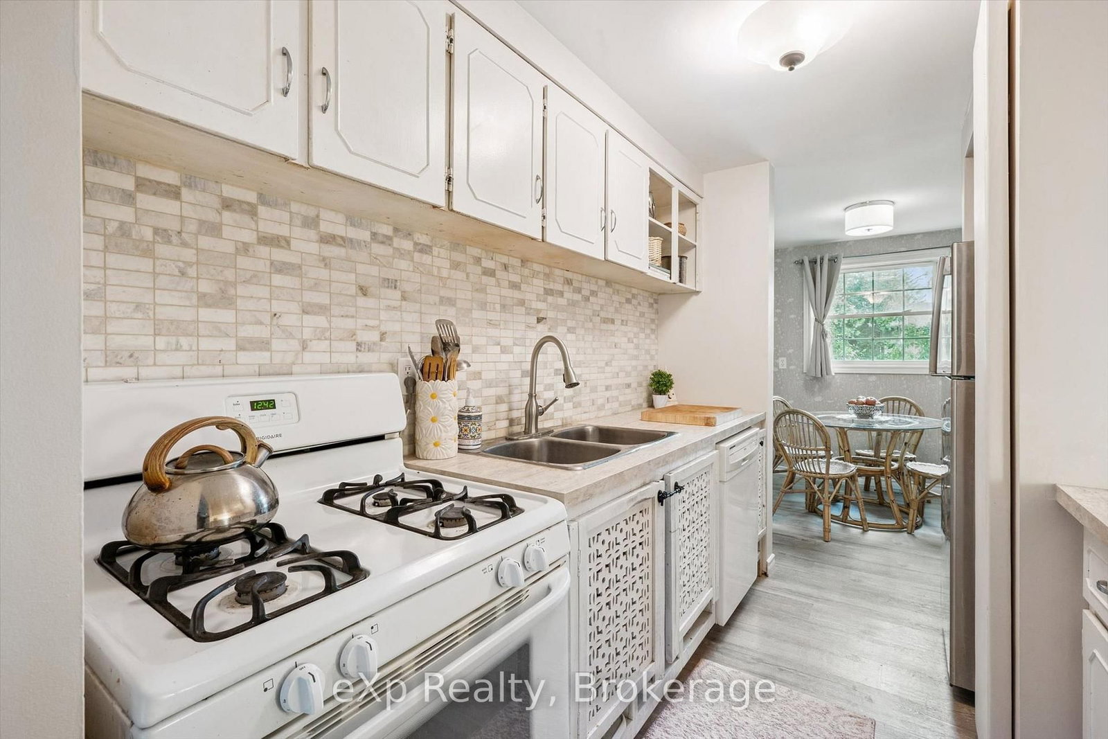 383 Edinburgh Road S • #16 • Guelph, ON photo 11
