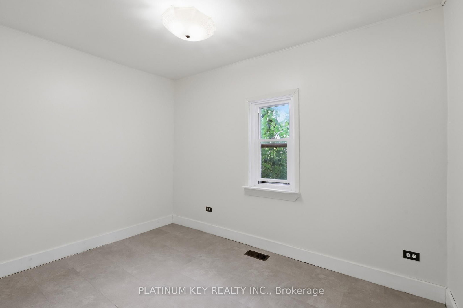 22942 Wonderland Road N • Middlesex Centre, ON photo 21