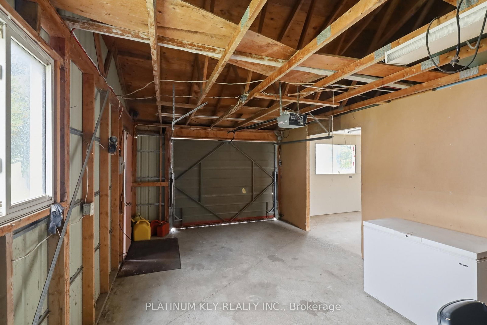 22942 Wonderland Road N • Middlesex Centre, ON photo 33