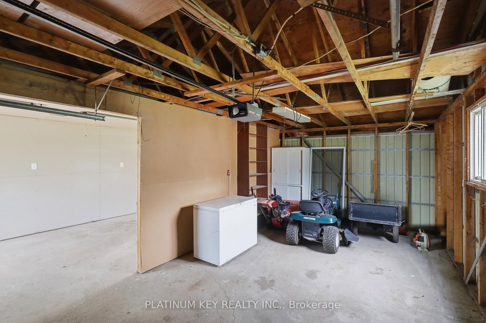 22942 Wonderland Road N • Middlesex Centre, ON photo 34