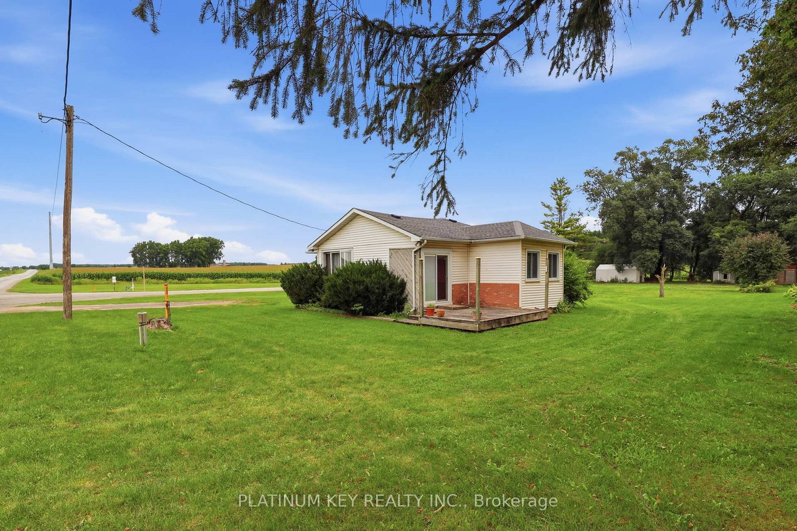 22942 Wonderland Road N • Middlesex Centre, ON photo 5