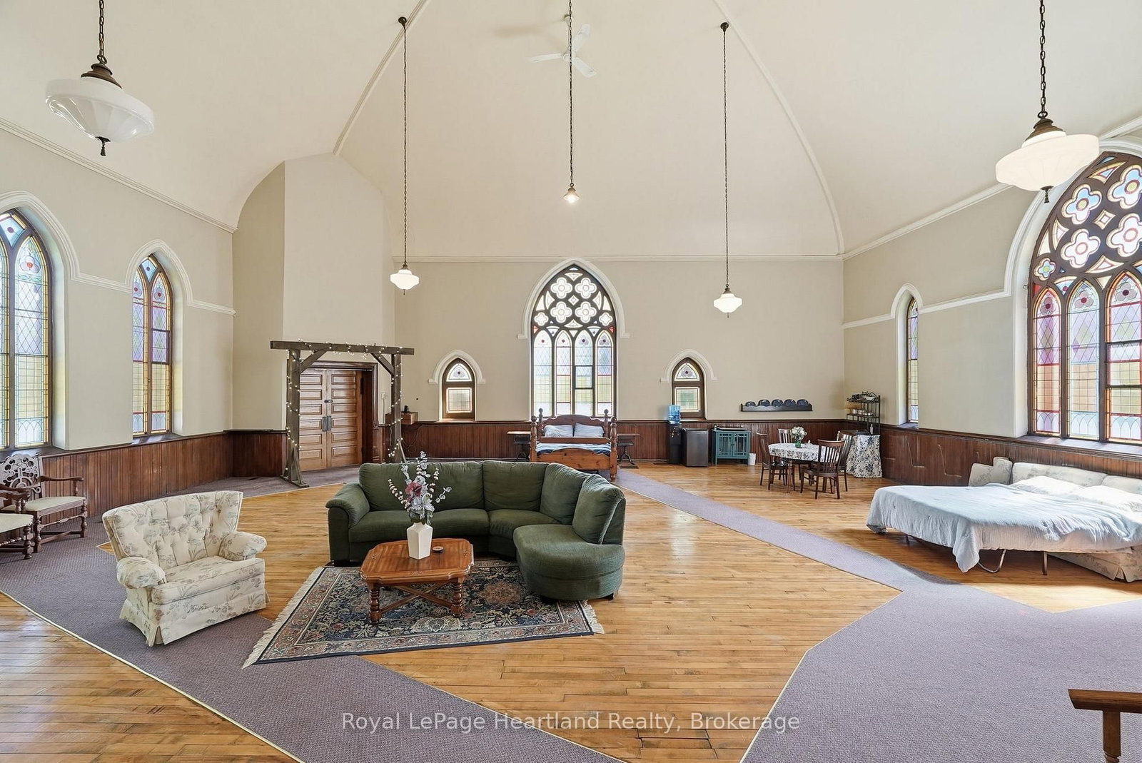 3080 Patrick Street • Howick, ON photo 21