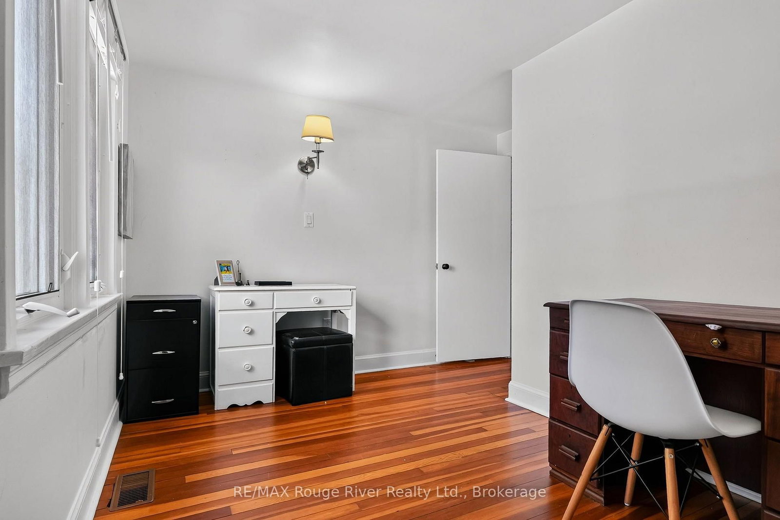 208 Albert Street • Cobourg, ON photo 38